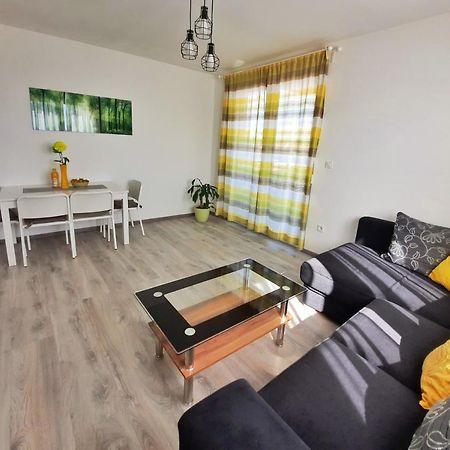 Apartment Mrvica Near The Zagreb Airport Velika Gorica Esterno foto