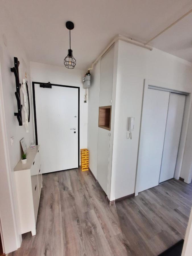 Apartment Mrvica Near The Zagreb Airport Velika Gorica Esterno foto